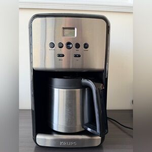 Krups ET353/05 Savoy Thermal Coffee Maker
12-Cup Stainless Steel Programmable